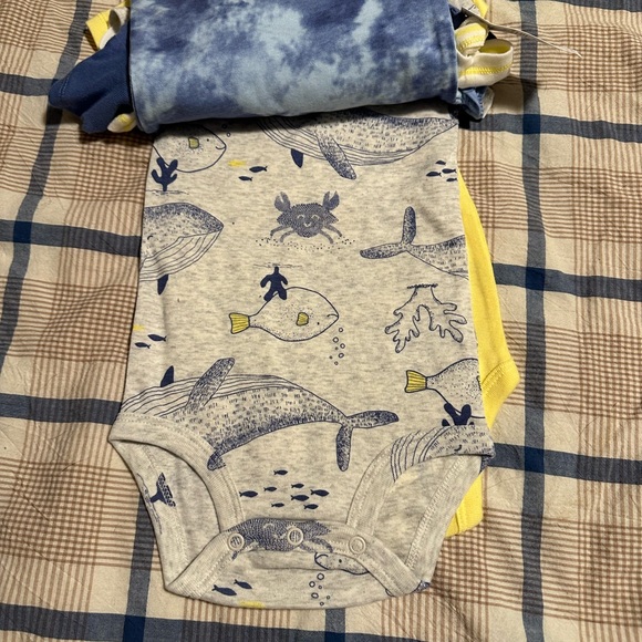 Carters Bodysuit Set - Picture 4 of 7